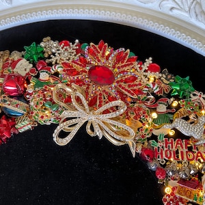 Framed  Christmas Repurposed Jewelry Art  Wreath OOAK  (LED Lighted)