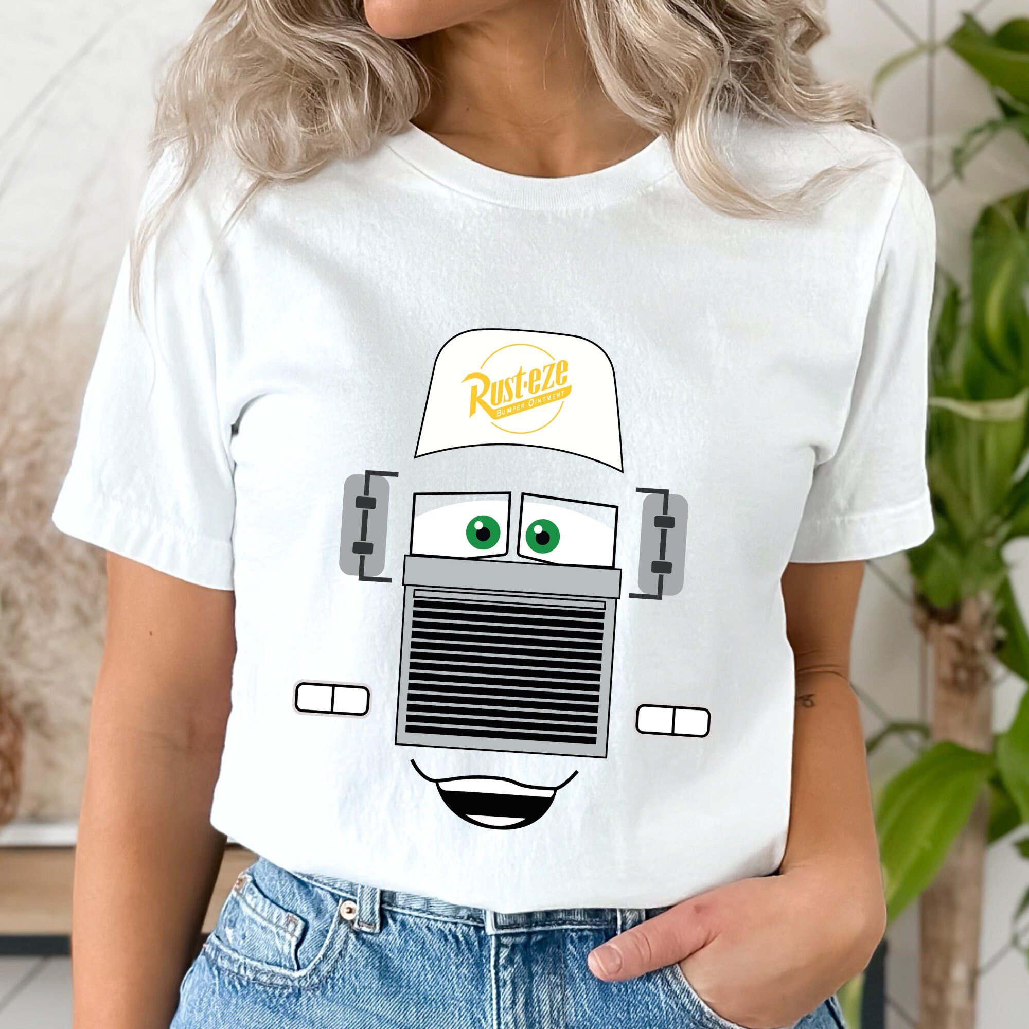 ★Urbandtype.★ McQueen Poster Graphic T-Shirt Cream UBEUTS0 Disney Store Lightning McQueen T-Shirt For Kids | Disney Store