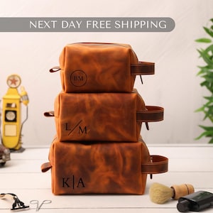 Personalized Leather Toiletry Bag, Anniversary Gift for him, Dopp Kit Men,Personalized Groomsmen gift,gift for dad, Anniversary gift for men