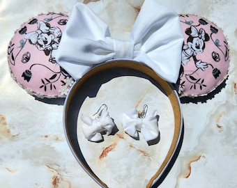 Minnie Mouse roze oren, bijpassende witte strikoorbellen