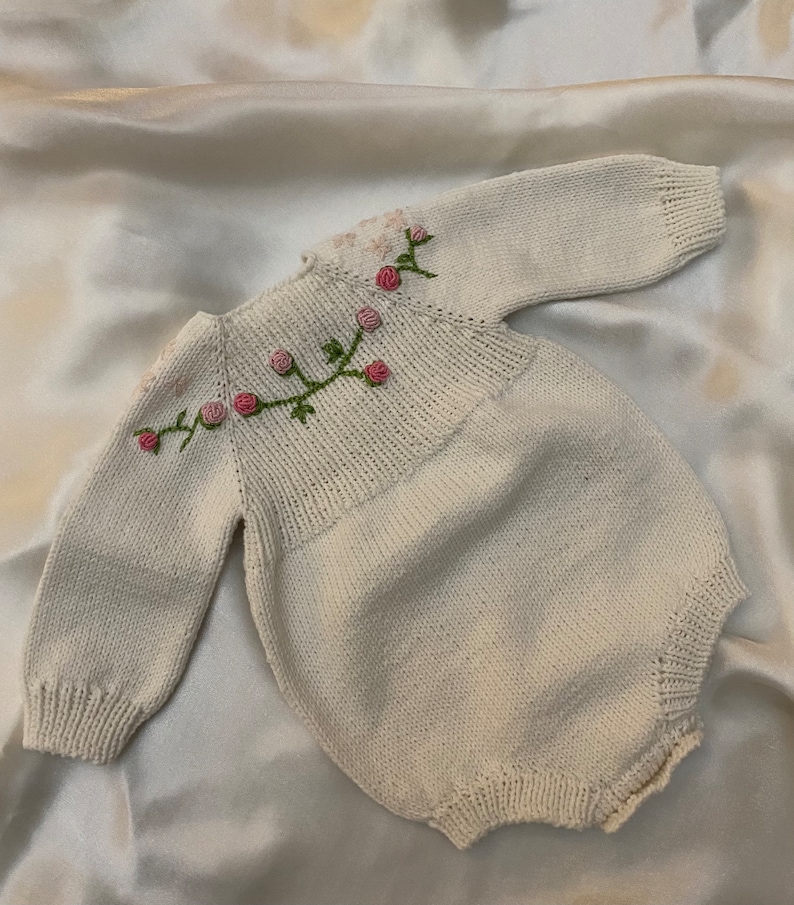 Set of 3,Baby girl romper bonnet booties set,newborn Gift box,knit Baby photo prop,newborn coming home hospital outfit,white Baby romper zdjęcie 7