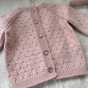 Set of 4-Baby girl romper bonnet booties cardigan set-newborn Gift box-Baby photo prop-knittef newborn coming home hospital outfit-pink rose zdjęcie 10