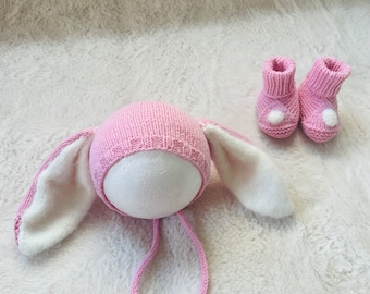 Set of 2,Rabbit ear hat and booties set, newborn hat, baby blue and pink hat with rabbit ears, baby photography hat,Baby girl and boy hat