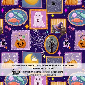 Può includere: Motivo ripetuto senza cuciture a tema Halloween su sfondo blu scuro. Il design presenta illustrazioni incorniciate di un fantasma, un gatto nero, una zucca, una ragnatela e caramelle. Il testo "HAND DRAWN WITH LOVE" è incluso.
