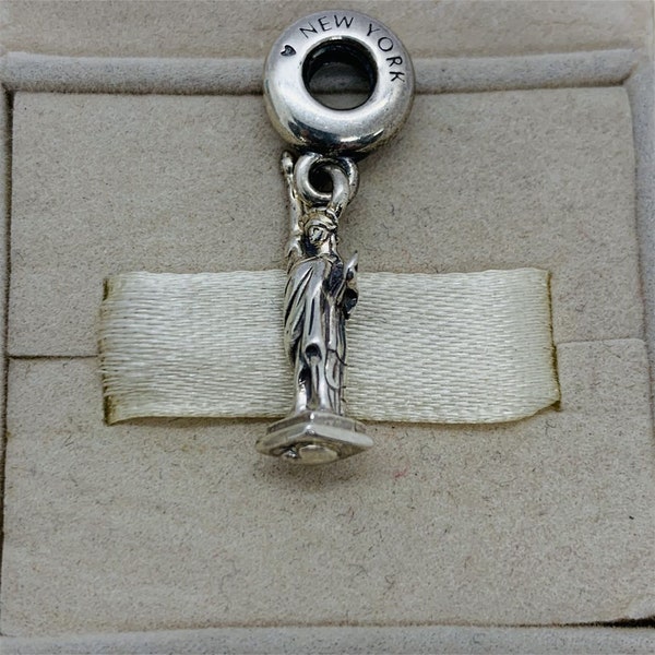 Pandora New York Statue de la Liberté Dangle Charm Pendant | S925 Sterling Silver/bracelet à breloques/collier pendentif/avec une boîte-cadeau