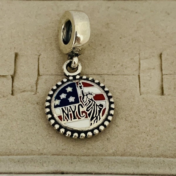 Pandora NYC Statue de la Liberté et drapeau Destination Charm Pendentif | Bijoux en argent sterling S925 | Pour bracelet | Pour collier | avec boîte cadeau |