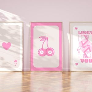 Lot de 3 décorations murales rétro tendance | Cartes à jouer roses | Chanceuse, reine de coeur | 8 boules Cerise | Impressions numériques |  Cadeaux