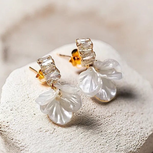 White Pearl Flower Earrings | Pearl Drop Earrings | Flower Petal Earrings  | Pearl Shell Drop Earrings | Graduation Earrings | Gift for Mom