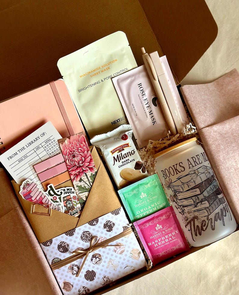 Summer reading, Self Care Gift, Blind Date With A Book Box, Thriller Romance, Fantasy Romantasy, Cozy, Cottragecore, Romance Surprise-Book, Spicy-Romance-Book Gift for Her, smut romance, summer romance, book boyfriends, Mother’s Day book box, mom day gift, mom gift, best friend book box, birthday book box, reading refresh, paranormal, dark romance, dark fantasy, bookish girl gift, girlfriend gift, spa book box, tumbler book box, thriller book, kindle reader gift, mystery book box, cute book box