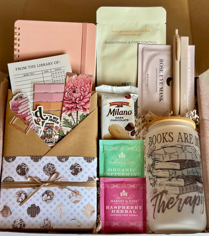 Summer reading, Self Care Gift, Blind Date With A Book Box, Thriller Romance, Fantasy Romantasy, Cozy, Cottragecore, Romance Surprise-Book, Spicy-Romance-Book Gift for Her, smut romance, summer romance, book boyfriends, Mother’s Day book box, mom day gift, mom gift, best friend book box, birthday book box, reading refresh, paranormal, dark romance, dark fantasy, bookish girl gift, girlfriend gift, spa book box, tumbler book box, thriller book, kindle reader gift, mystery book box, cute book box