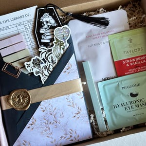 Blind Date With A Book Box, Dark-Romance, Cozy, Fantasy-Romance, Mystery-Thriller, Spicy-Romance, Bookish-Gift