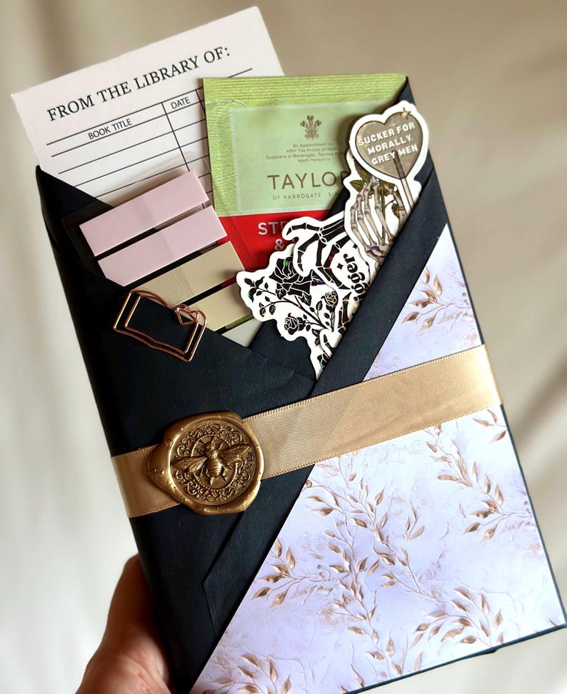 book lover kit, mm romance, book care package for her, bookclub, mystery LGBTQ, shappic book gift, romantasy book, dark romance book, smut book gift, surprise book box Themed Blind Date With A Book, spicy Book Lover, Mystery Box, Thriller, Romance, Fantasy, True Crime, Young Adult, New Paperback Book, rom-com book, summer book, summer reading, girlie book box, Mother’s Day book box, booktok, book bestie, best friend birthday, birthday book gift box, romance books, dark romance, tumbler