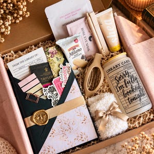 Blind Date With A Book Box, Spicy-Romance, Fantasy-Romance, Romantasy, Mystery-Thriller, Dark-Romance, Bookish-Gift