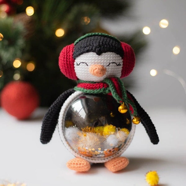 Amigurumi Christmas Toy. Crochet Christmas toy. Amigurumi PDF pattern. Crochet penguin. Christmas tree toy. Amigurumi penguin pattern.