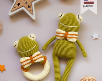 Wzór na żabę 2 w 1 wykonany na szydełku amigurumi. Zabawka i grzechotka na szydełku dla dziecka.