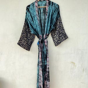 Summer Tie Dye Silk Robe, Bridesmaid Silk Robe, Tie Dye Silk Robe, Tie Dye Bathrobe, Women&#39;s Clothing, Sleepwear Dress, Tie Dye Kimono, Robe