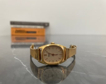 Vintage 90's Seiko Exceline Diamond Sculpted Pattern Gold