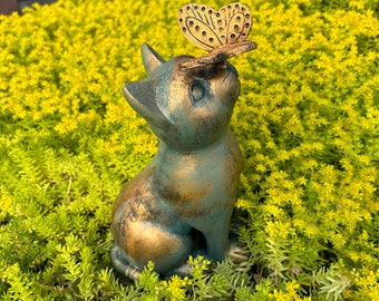 Statue de jardin de curiosité de chat et de papillon pour l'intérieur et l'extérieur, pour patio, cour, pelouse, porche, décoration de perte de chat, cadeaux de sympathie pour les amoureux des chats