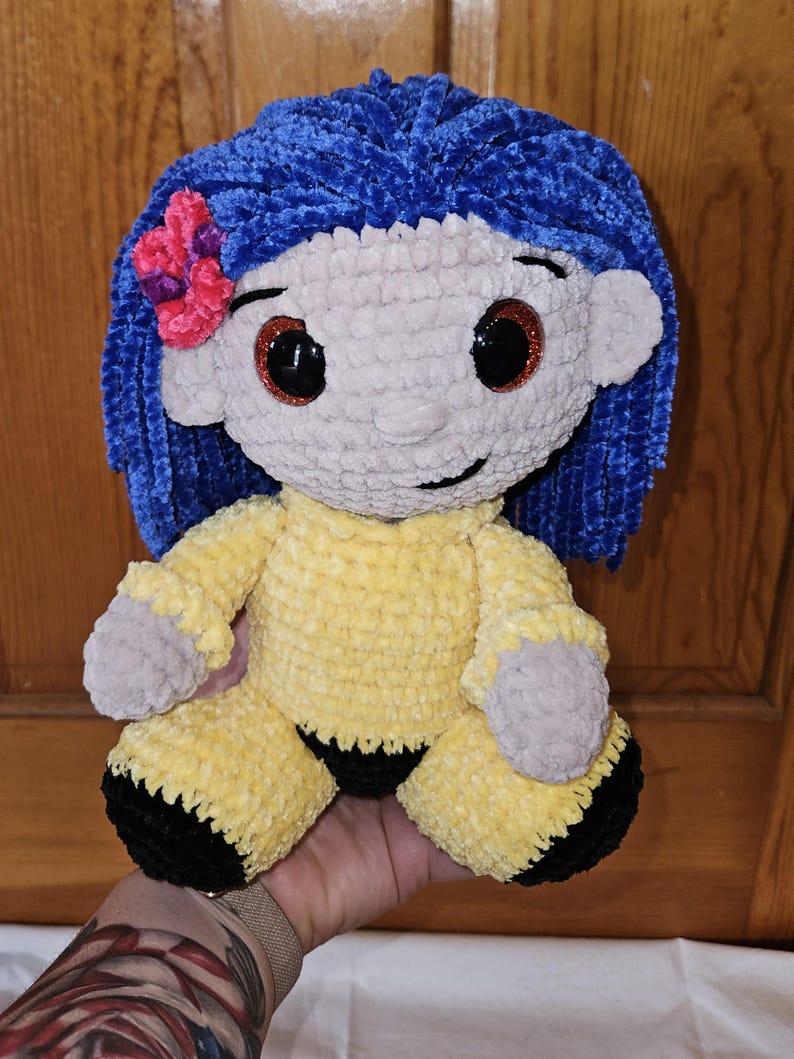 Crochet Coraline and Cat image 4