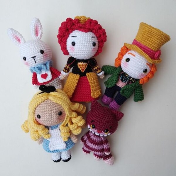 Crochet Alice In Wonderland Movie Characters Doll, Crochet Alice Doll, Amigurumi The White Rabbit, Gift for Your Kids, handmade Cheshire Cat