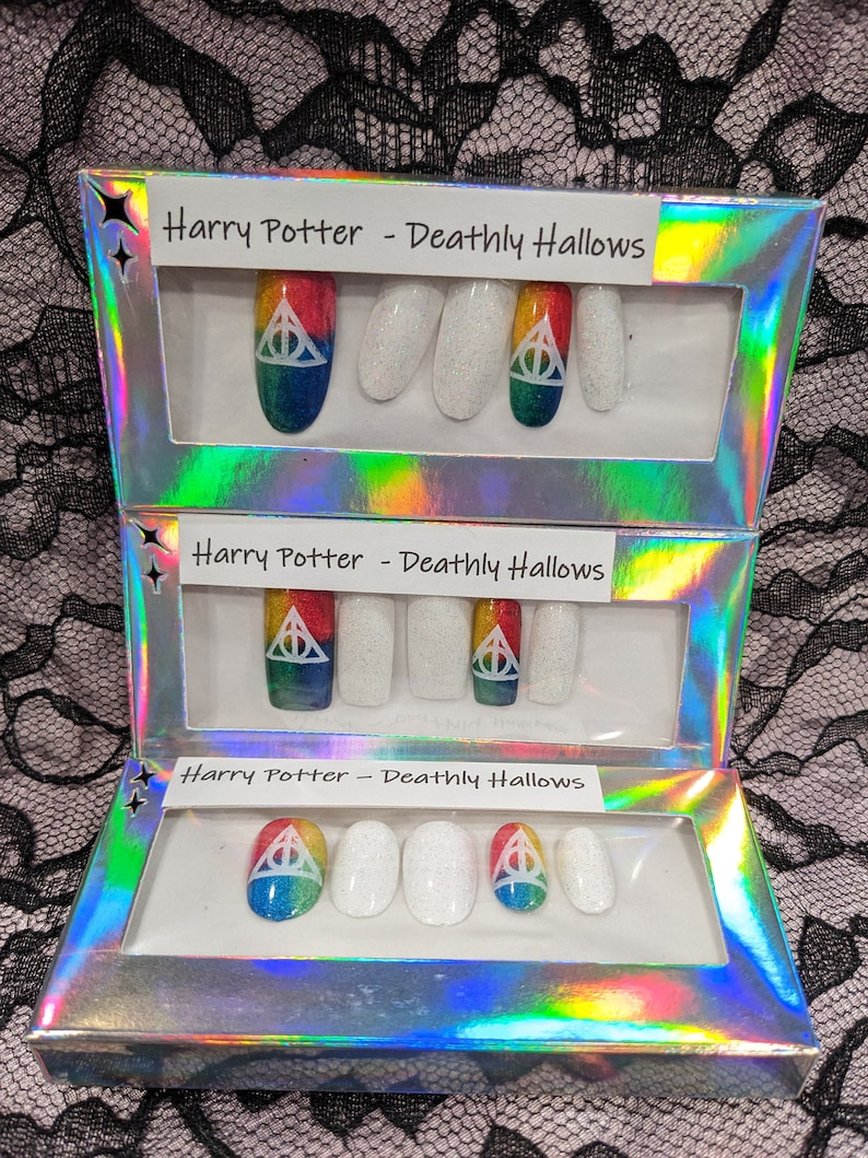 Fandom Nails - H.P. image 5