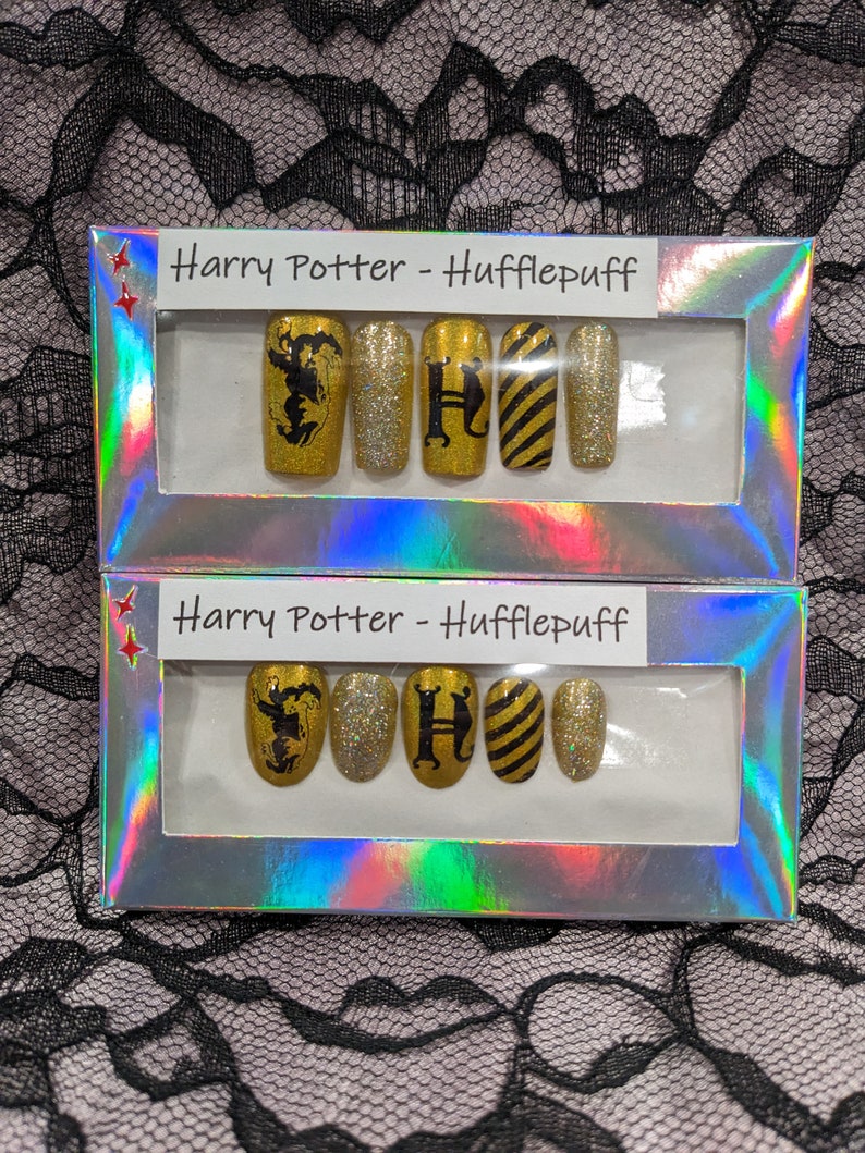 Fandom Nails - H.P. image 2
