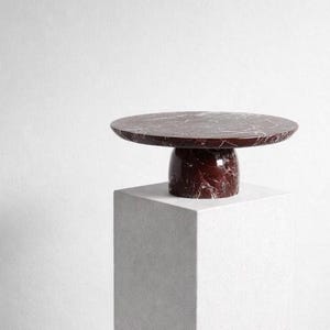 Piedistallo in marmo Rosso Levanto – Colonna in pietra color bordeaux intenso per opere d'arte o decorazioni