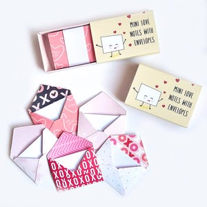 Mini-Liebesbriefe mit Umschlägen, kleine Briefe mit Umschlag, kleine leere Liebesbriefe, Mini-Herzumschläge.
