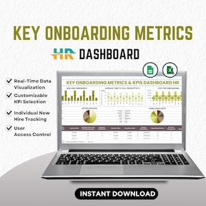 以下が含まれることがあります： 「KEY ONBOARDING METRICS & KPIS DASHBOARD HR」というタイトルの緑と白のダッシュボードが表示されたラップトップの画面。ダッシュボードには、「新規採用者オンボーディング」、「フル生産性までの平均時間」、「定着率」、「コンプライアンス率」、「オンボーディング費用」などのタイトルのグラフとチャートが含まれています。このダッシュボードは、従業員のオンボーディングに関連する主要な指標を追跡するために設計されています。
