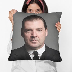 Brendan Coyle quadratisches Kissen, quadratisches Kissen aus gesponnenem Polyester, Promi-Kissen, Weihnachten Geburtstagsdekoration, Erinnerungsstücke