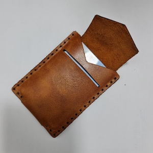padrão de suporte de cartão de couro feito à mão