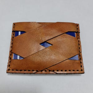 padrão de suporte de cartão de couro feito à mão