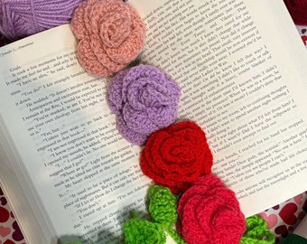 Customisable Crochet Rose Bookmark - Handmade Floral Book Accessory - Personalised Gift for Book Lovers - Unique Literary Gift