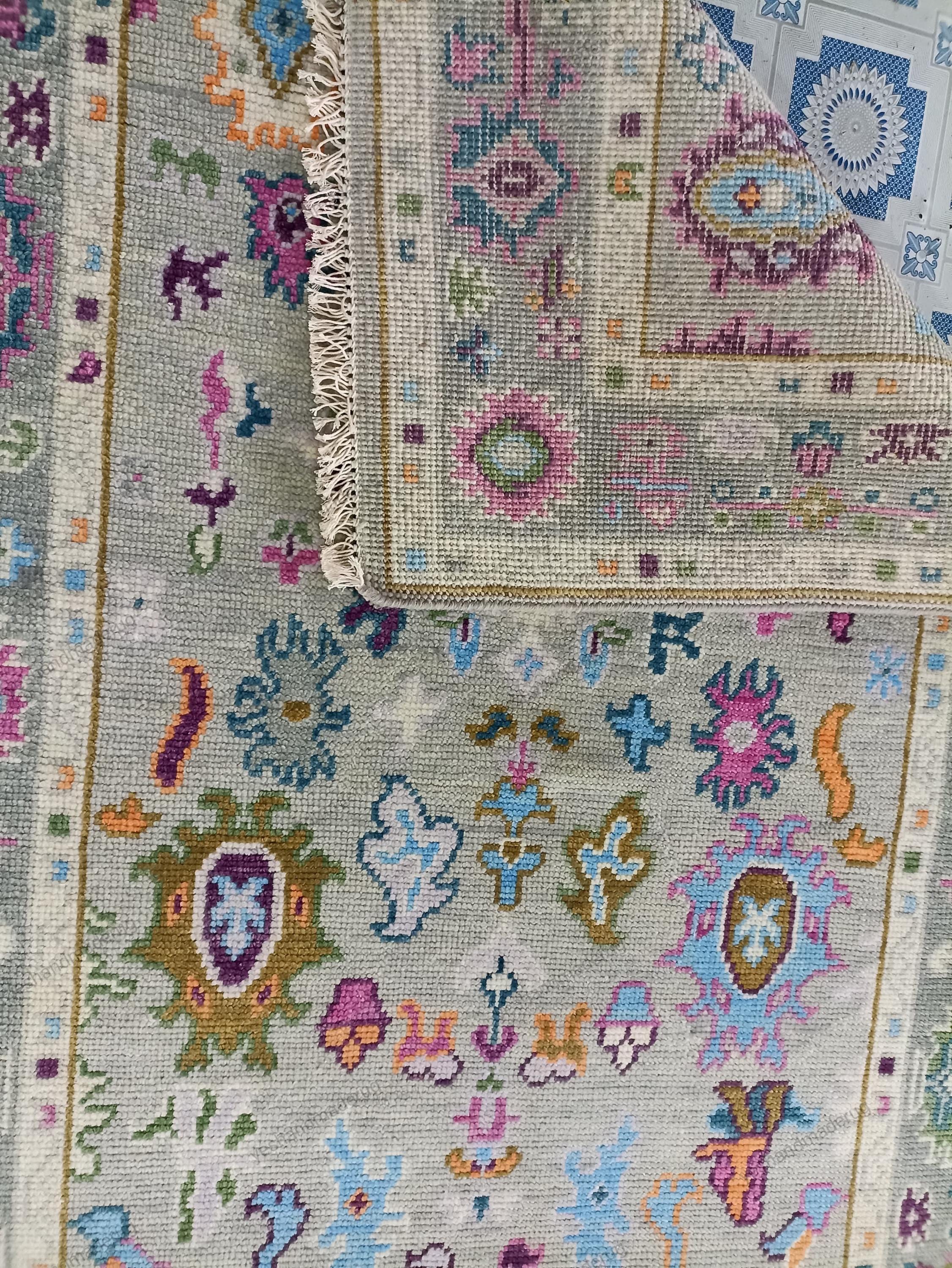 Grey Turkish Oushak Rug: Hand-Knotted Wool, Modern Colorful Design
