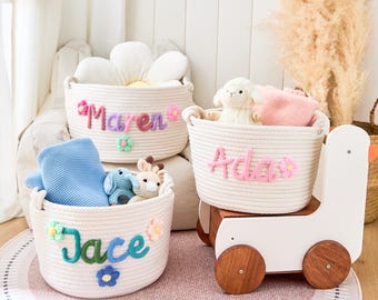 Cesta de regalo personalizada para bebé: almacenamiento de cuerda de algodón con nombre de crochet
