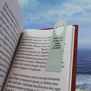 Unique Bookworm Gift: Funny Aluminum Bookmark for Book Club Members Reading Accessories, bookworm Ideal Reading Accessory gift