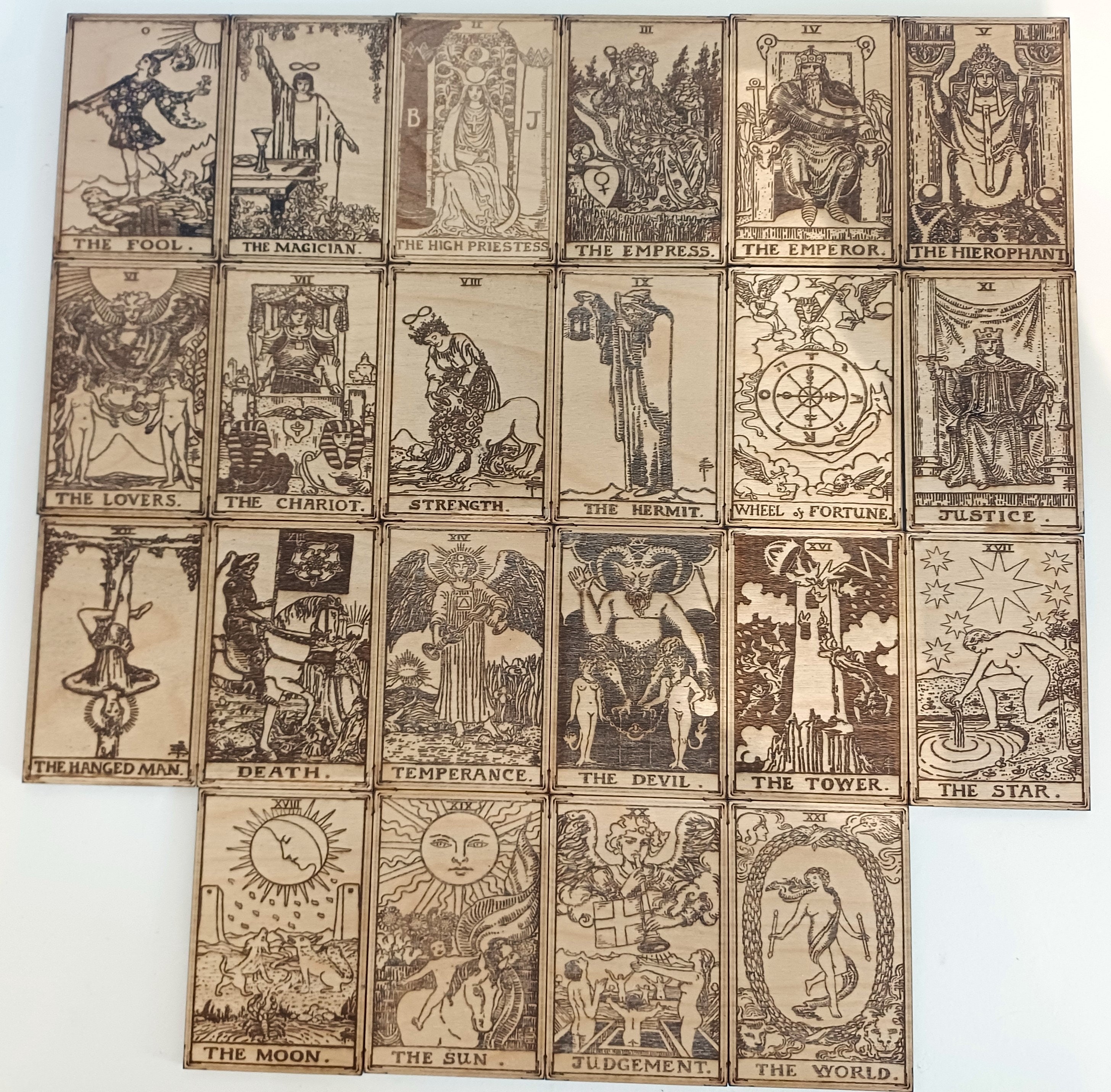 CARD TARO X　木軸ペン　ラッカー仕上げ Rider Waite Major Arcana Tarot Cards Laser Engraved Wooden Custom