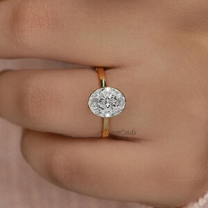 Anillo de compromiso con diamante solitario de talla ovalada Anillo de compromiso con diamante solitario cultivado en laboratorio engastado en bisel Anillo de propuesta de oro macizo de 14 quilates para ella Regalos de aniversario
