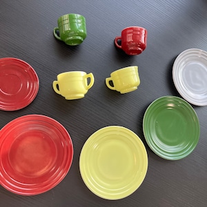Hazel Atlas Little Hostess Set Moderntone Pieces