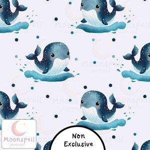 Puede incluir: Un patrón repetitivo con ballenas de dibujos animados en tonos azul oscuro y verde azulado, sobre un fondo lavanda claro con puntos azul oscuro dispersos. El diseño incluye el texto Moonspell patterns y Non Exclusive.