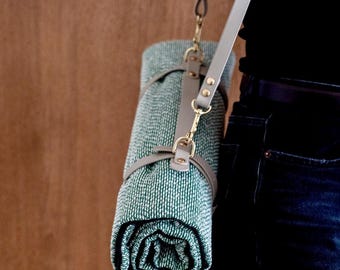 Alfombrilla de viaje para perros: Base impermeable, tejido resistente a los rayos UV, alfombrilla para mascotas de exterior de fácil limpieza.