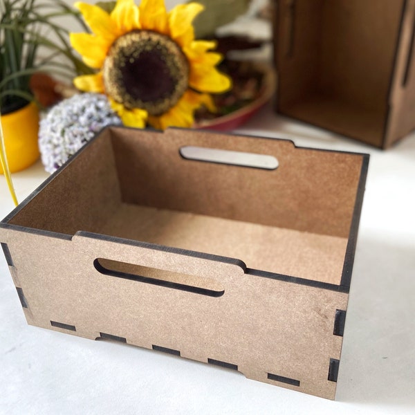 stackable boxes. Box made of 6 mm thick MDF. It is sturdy and carries heavy loads. Not assembled. Build the box from the parts. storage box