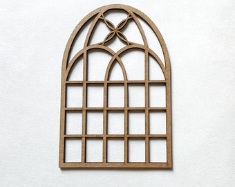 MDF-kerkboograam: gotisch poppenhuisraam, ambachtelijke decoratie