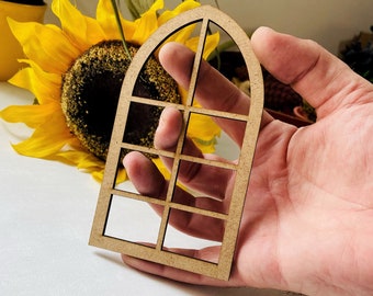 Miniatuur houten kerkraam: gotische boog mdf multiplex poppenhuisraam