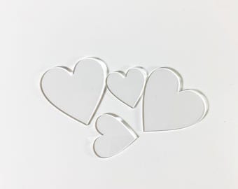 Cuori in acrilico trasparente: decorazioni e artigianato fai da te per matrimoni