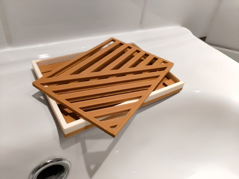 Eco-responsible soap dish made from bioplastic and wood image 2