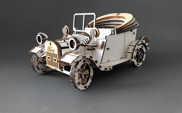 Classic Wooden Retro Car 3D Puzzle Model Kit With Assembly