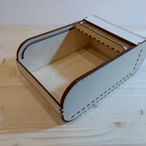 Lasergesneden houten Roll Top Box, opslag multiplex Slider Top Container Vector sjabloon digitale bestanden SVG DXF CDR Ai ontwerp van een doos met deksel