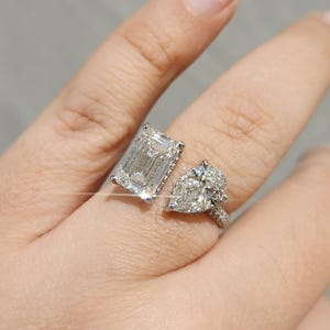 Anillo Toi-et-moi de 3,05 ct, corte pera esmeralda, moissanita, anillo de compromiso, joyería nupcial única de dos piedras, anillo de promesa de plata 925, regalo para ella