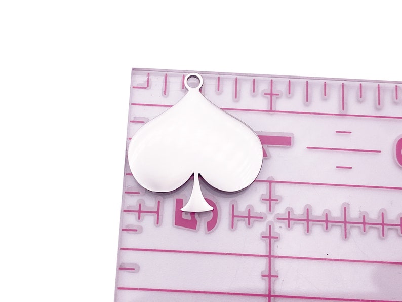 Queen of Spades Toggle Necklace 画像 6